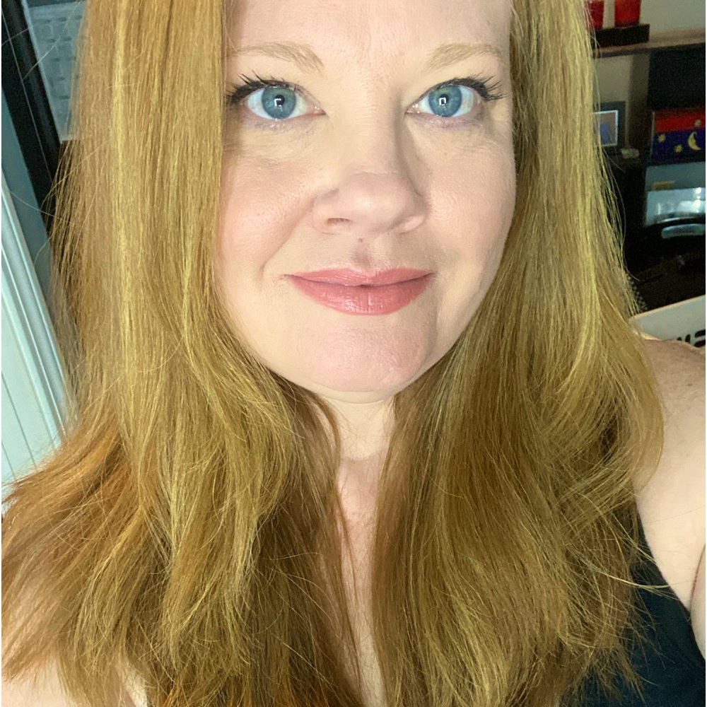 Meet your Posher, Carla